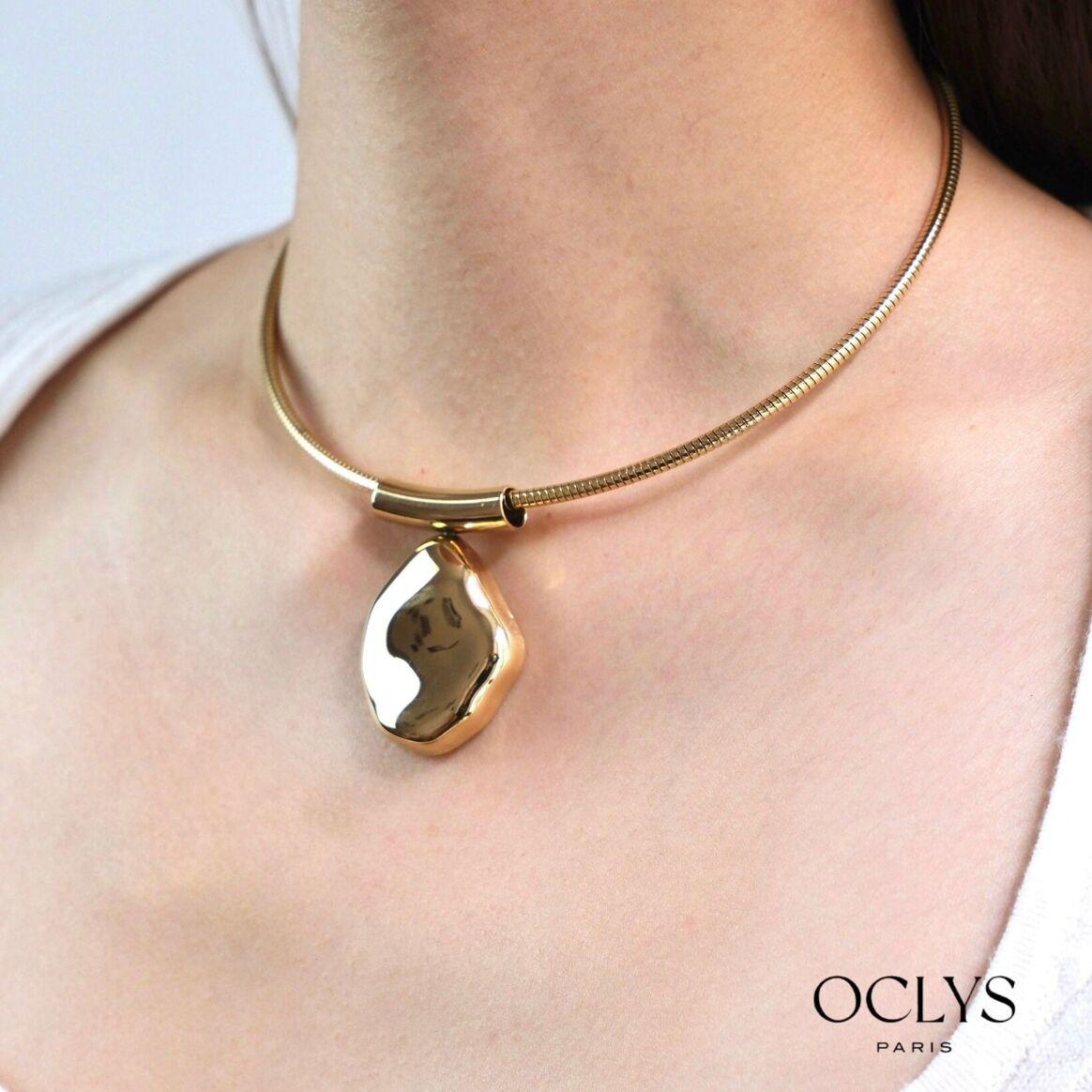 Collier avec motif pendant doré acier inoxydable Cleo